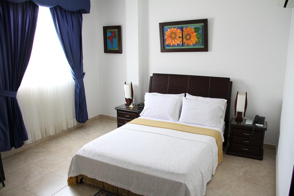 Hotel Mi Corral Plaza Montería Extérieur photo