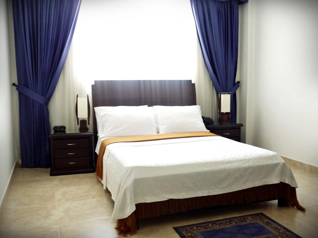 Hotel Mi Corral Plaza Montería Chambre photo