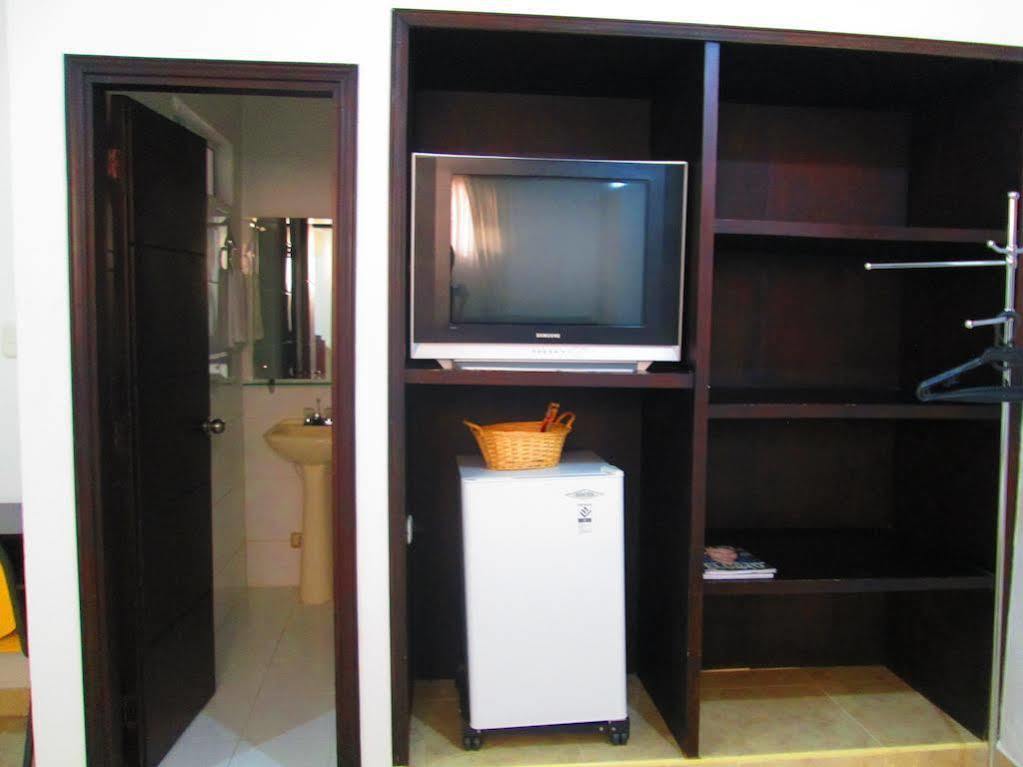 Hotel Mi Corral Plaza Montería Extérieur photo
