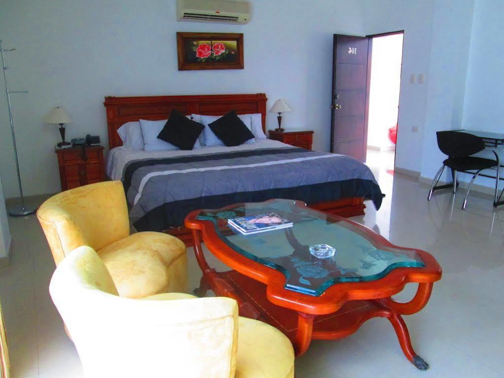 Hotel Mi Corral Plaza Montería Extérieur photo