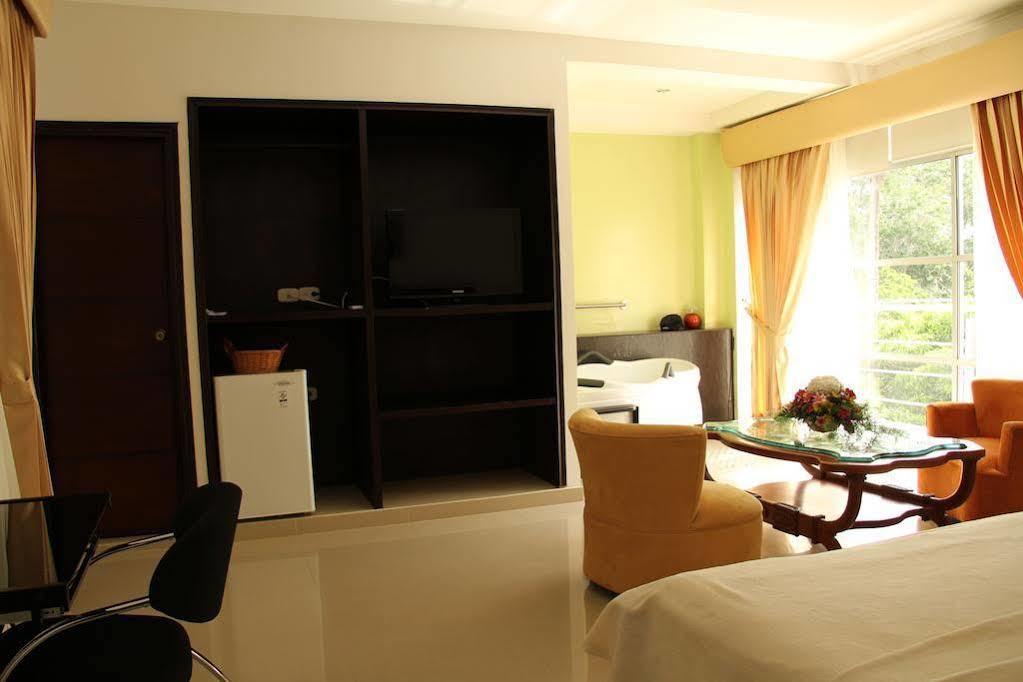 Hotel Mi Corral Plaza Montería Extérieur photo